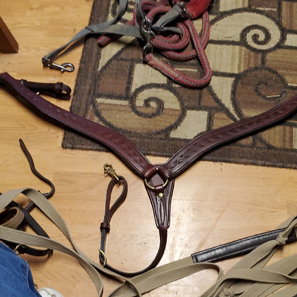 Breast Collar